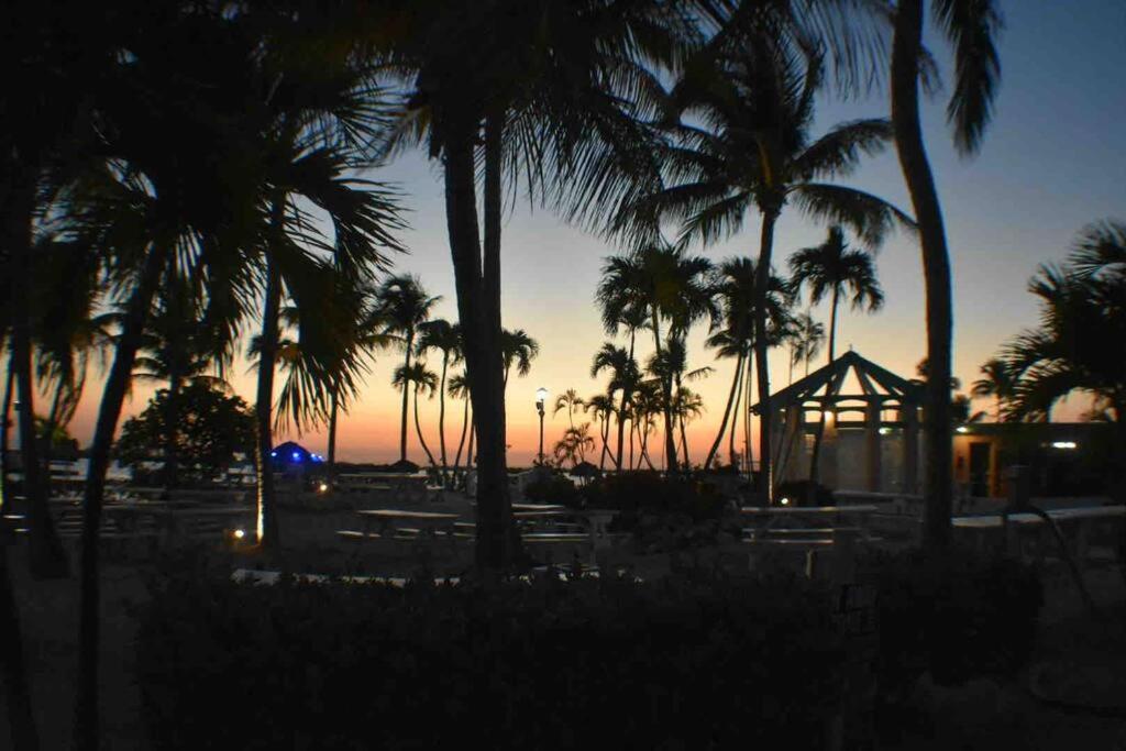 Pelican'S Roost, Waterfront Comfort At Venture Out Cudjoe Key Exterior foto